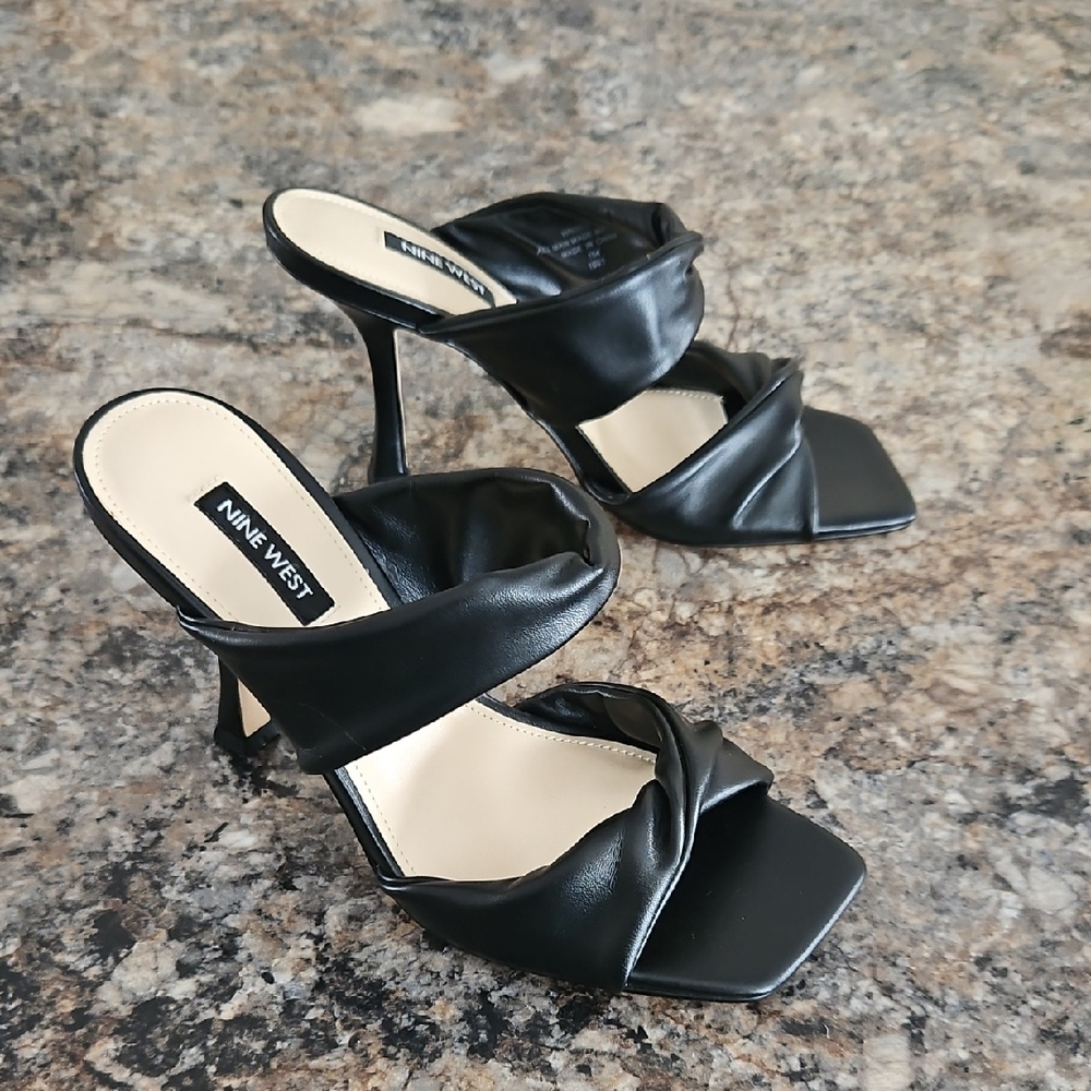 Nine West Size 7.5 Black Women's Heeled Sandals